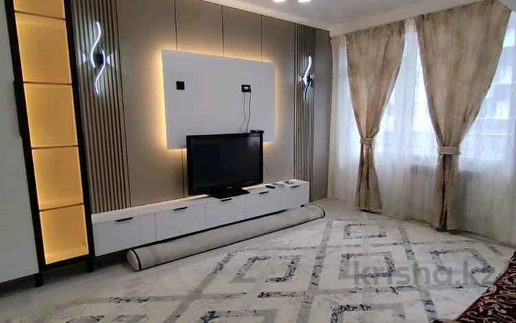 2-комнатная квартира · 65 м² · 2/5 этаж, ул. кыз жибек это 15 мкр 26/1 за 200 000 ₸ в Таразе — фото 2