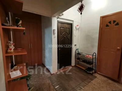 4-бөлмелі пәтер · 76 м² · 4/5 қабат, Микрорайон Аса 15 — Санырак батыр 4 переулок Бауыржан Момушулы, бағасы: 25 млн ₸ в Таразе