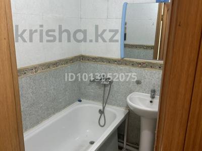 3-комнатная квартира · 65 м² · 2/5 этаж, мкр Таугуль 49 — Жандосова-Береговой за 15 000 ₸ в Алматы, Ауэзовский р-н