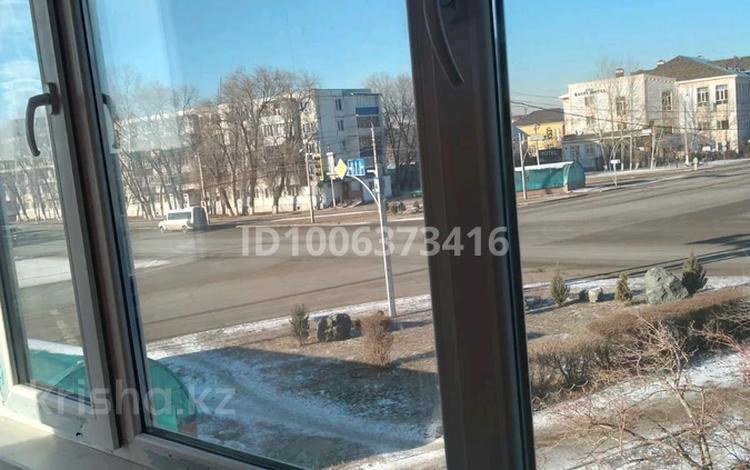 2-комнатная квартира · 48.9 м² · 3 этаж, мкр Мясокомбинат, Гагарина — С. Датова/ Автовокзал за ~ 14.6 млн ₸ в Уральске — фото 8