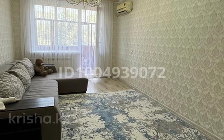 3-комнатная квартира · 70 м² · 3/5 этаж, Кунаева 1-6 — Мега спорта за 18.5 млн ₸ в Актобе, мкр. Курмыш — фото 2