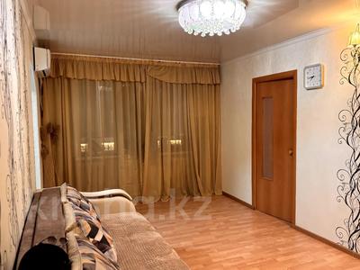 2-комнатная квартира, 45.4 м², 5/5 этаж, Пр. Абдирова за 17.9 млн 〒 в Караганде, Казыбек би р-н