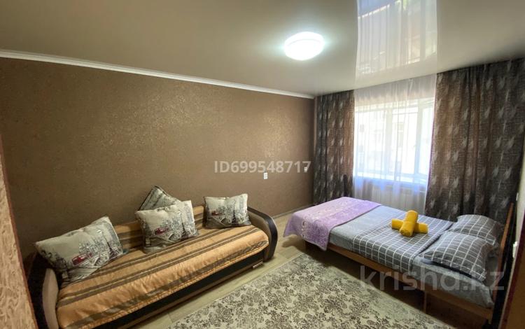 1-бөлмелі пәтер · 30 м², Ерубаева, бағасы: 9 000 ₸ в Караганде, Казыбек би р-н — фото 2