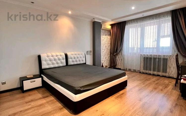 4-комнатная квартира · 149 м² · 2/11 этаж, 11-й мкр 60 за 47 млн 〒 в Актау — фото 2