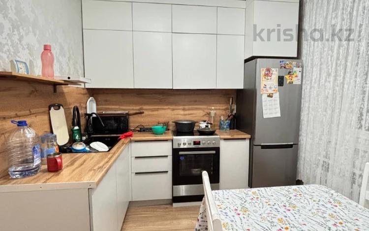 3-бөлмелі пәтер · 100 м² · 6/9 қабат, Азильхан Нуршаихов, 6/1, бағасы: 42 млн ₸ в Астане, Нура р-н — фото 2