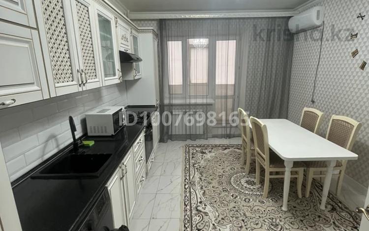 1-бөлмелі пәтер · 47 м² · 2/5 қабат, мкр. Алтын орда, Батыс 2 11 д — Проспект Тауелсиздик, бағасы: 150 000 〒 в Актобе — фото 2