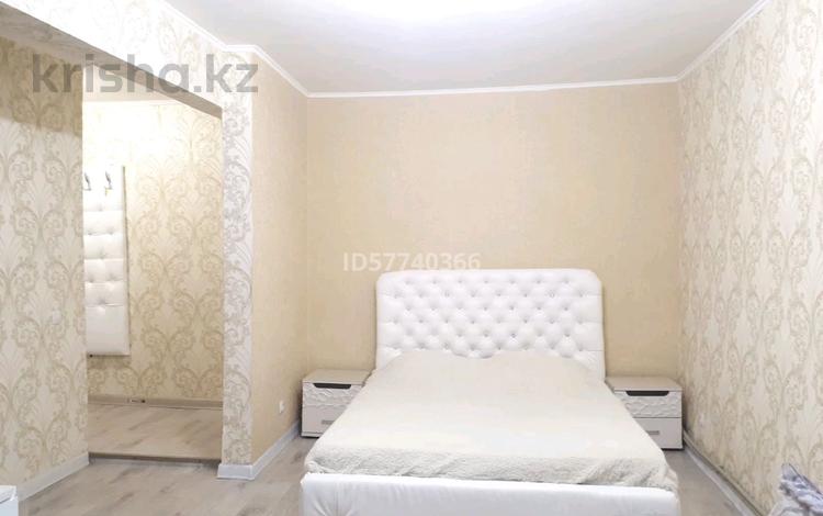 1-комнатная квартира, 32 м², 1/4 этаж посуточно, Агыбай Батыра 2 за 8 000 〒 в Балхаше — фото 18