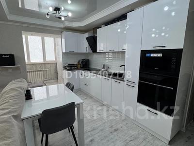 2-комнатная квартира · 55.4 м² · 3/9 этаж, мкр Юго-Восток, Сабита Муканова 11 — Супермаркет Южный Раха за 28 млн 〒 в Караганде, Казыбек би р-н