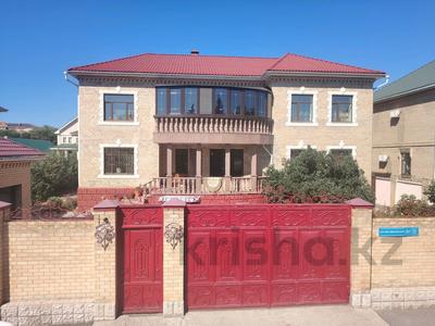 Отдельный дом · 6 комнат · 636 м² · 10 сот., мкр Михайловка , Аманжолова за 360 млн 〒 в Караганде, Казыбек би р-н