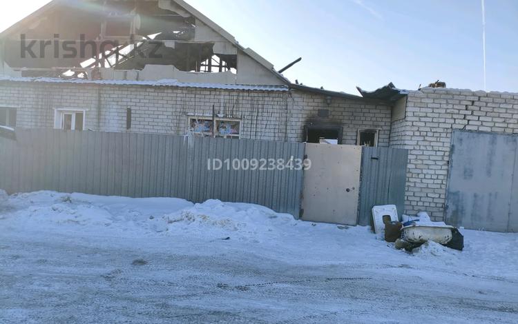 Отдельный дом · 4 комнаты · 100 м² · 5.5 сот., 1 лодочная 1 за 12 млн 〒 в Семее — фото 2