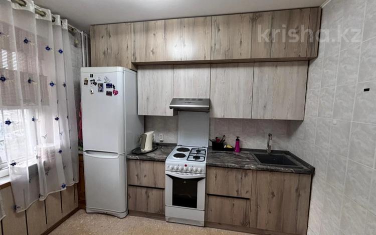 3-бөлмелі пәтер · 64 м² · 1/5 қабат, Майкудук, мкр Голубые пруды — Голубые пруды, Карла Макрса, бағасы: 23 млн ₸ в Караганде, Алихана Бокейханова р-н — фото 12