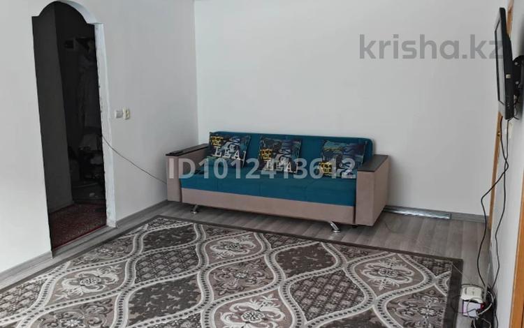 3-бөлмелі пәтер · 46.5 м² · 1/5 қабат, Старый город, Старый город .Айтеке би, бағасы: 12 млн ₸ в Актобе — фото 2