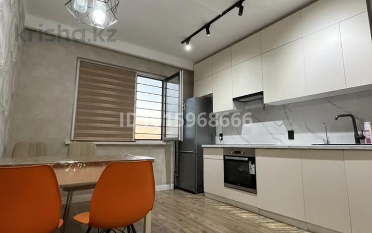 1-комнатная квартира · 38.5 м² · 13/16 этаж, мкр Шымсити 1280/2 за 21.5 млн ₸ в Шымкенте, Абайский р-н — фото 3