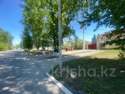 Отдельный дом · 7 комнат · 600 м² · 20 сот., Азата 56 — Район РСУ-1 за 200 млн 〒 в Семее, Красный Кордон