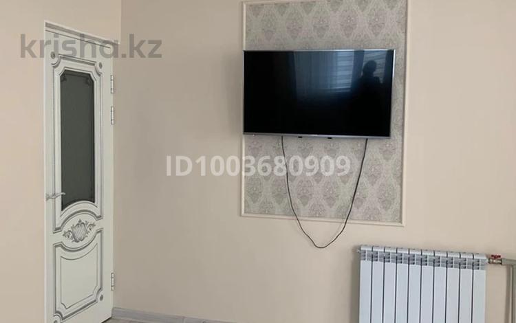 2-комнатная квартира · 58 м² · 2/5 этаж, 14-й мкр 30 за 15 млн 〒 в Актау — фото 2