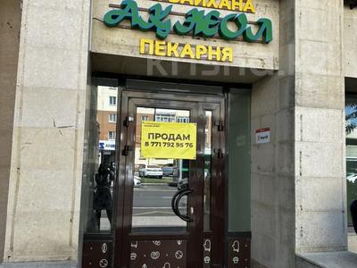 Еркін, кеңселер, дүкендер мен бутиктер, қоғамдық тамақтану орны, сұлулық салондары, медорталықтар мен дәріханалар, білім орталықтары, ойын-сауық · 77 м², бағасы: 55 млн ₸ в Астане