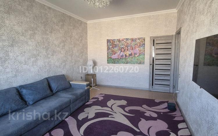3-бөлмелі пәтер · 75 м² · 9/9 қабат, Брусиловского 21, бағасы: 49 млн ₸ в Алматы, Алмалинский р-н — фото 2