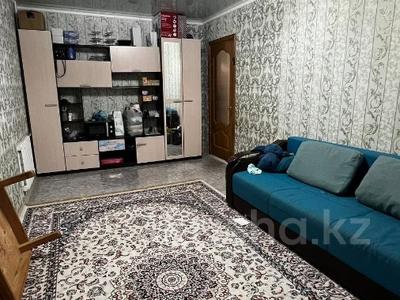 3-бөлмелі пәтер, 61.5 м², 3/5 қабат, мкр 5, Есет батыра, бағасы: 14.5 млн 〒 в Актобе, мкр 5