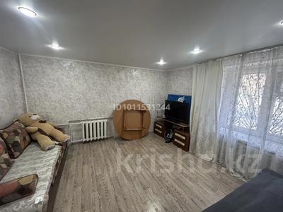 2-комнатная квартира · 34 м² · 1/5 этаж, Муткенова 54 за 10 000 〒 в Павлодаре
