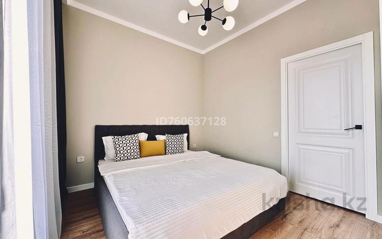 2-бөлмелі пәтер · 52 м² · 3/17 қабат, Манаса 109а, бағасы: 25 000 ₸ в Алматы, Алмалинский р-н — фото 2