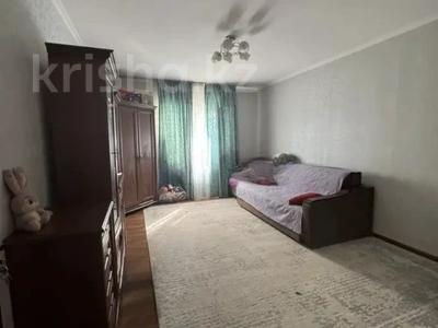 1-комнатная квартира · 49 м² · 13/16 этаж, мкр Мамыр-1 за 36 млн ₸ в Алматы, Ауэзовский р-н