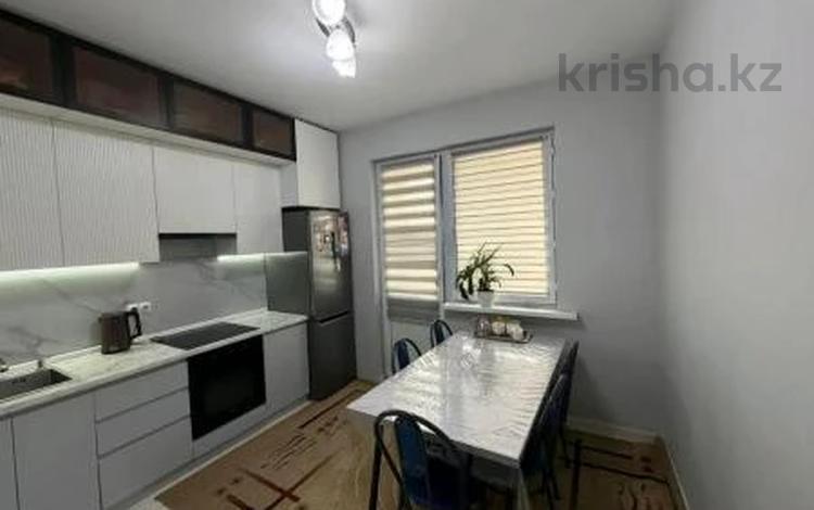 3-комнатная квартира · 70 м² · 11/12 этаж, Дарабоз за 41 млн ₸ в Алматы, Алатауский р-н — фото 2