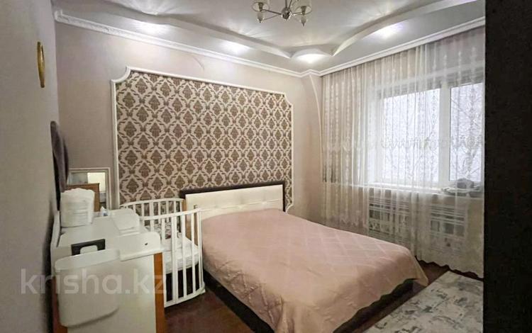 3-бөлмелі пәтер · 70 м² · 2/5 қабат, жулдыз, бағасы: 21 млн ₸ в Талдыкоргане, мкр военный городок Жулдыз — фото 2