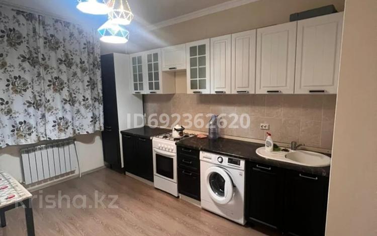 1-бөлмелі пәтер · 49 м² · 3/9 қабат, Нұрсая ш/а. 119, бағасы: 160 000 ₸ в Атырау, мкр Нурсая — фото 2