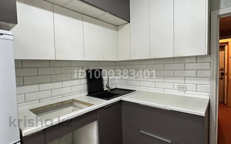 2-комнатная квартира · 40 м² · 3/4 этаж, Майкудук, 11 квартал 8 — Лихачёва за 9.1 млн ₸ в Караганде, Алихана Бокейханова р-н — фото 2
