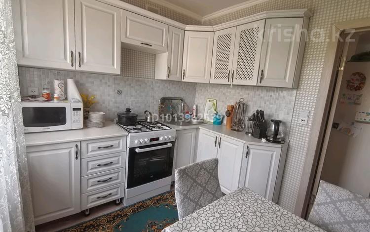 3-бөлмелі пәтер · 56.4 м² · 2/3 қабат, 72 квартал 17, бағасы: 22.5 млн ₸ в Семее — фото 2