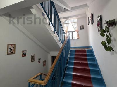 2-комнатная квартира · 57 м² · 1/5 этаж, 4 квартль 6 за 18 млн ₸ в 