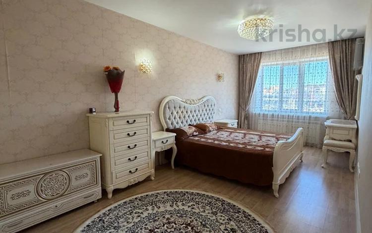3-бөлмелі пәтер · 120 м² · 3/7 қабат, мкр. Алтын орда, Алии молдагуловой, бағасы: 40 млн ₸ в Актобе — фото 2