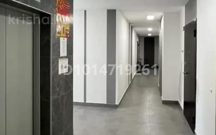 3-бөлмелі пәтер · 76 м² · 2/5 қабат, ул. Шакшака Жанибека 99, бағасы: 25 млн ₸ в Аркалыке — фото 3