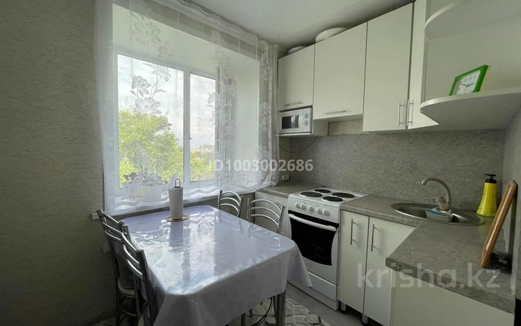 3-бөлмелі пәтер · 60 м² · 5/5 қабат, Астана 28, бағасы: 10 млн ₸ в Аксу — фото 2