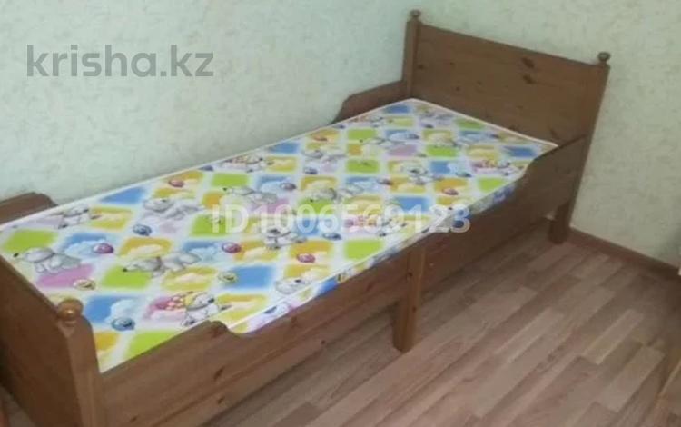1 бөлме · 13 м², бульвар Гагарина 36, бағасы: 140 000 ₸ в Усть-Каменогорске — фото 2