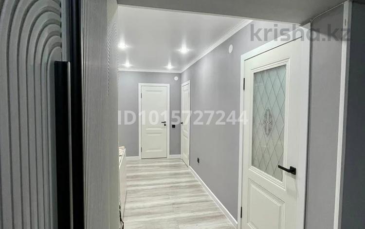 3-комнатная квартира · 70 м² · 8/16 этаж, 9-й микрорайон 4 за 300 000 ₸ в Талдыкоргане — фото 2