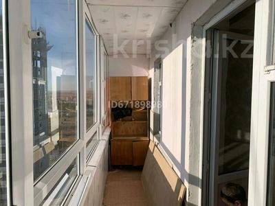 3-комнатная квартира, 67 м², 9/9 этаж, мамраева за 20 млн 〒 в Караганде, Алихана Бокейханова р-н