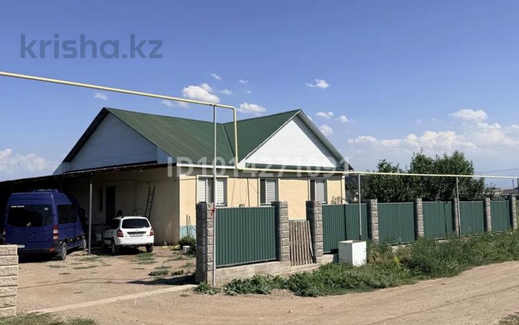 Отдельный дом · 4 комнаты · 170 м² · 8 сот., Карасай батыр 177 — Поселок Береке новостройка за 37 млн ₸ в Ельтае — фото 2