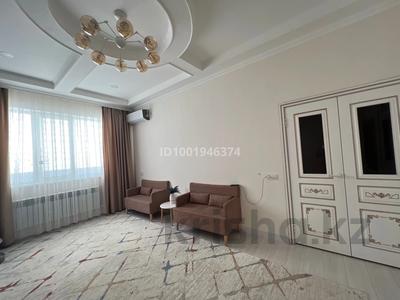 Жеке үй · 4 бөлме · 120 м² · 10 жүзд., Самал ш/а., Проезд, бағасы: 42 млн ₸ в Атырау, мкр Самал