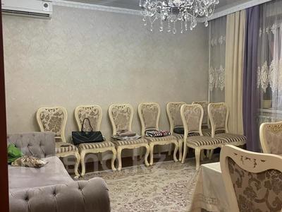3-комнатная квартира, 70 м², 6/12 этаж, мкр Аксай-1А за 37.5 млн 〒 в Алматы, Ауэзовский р-н