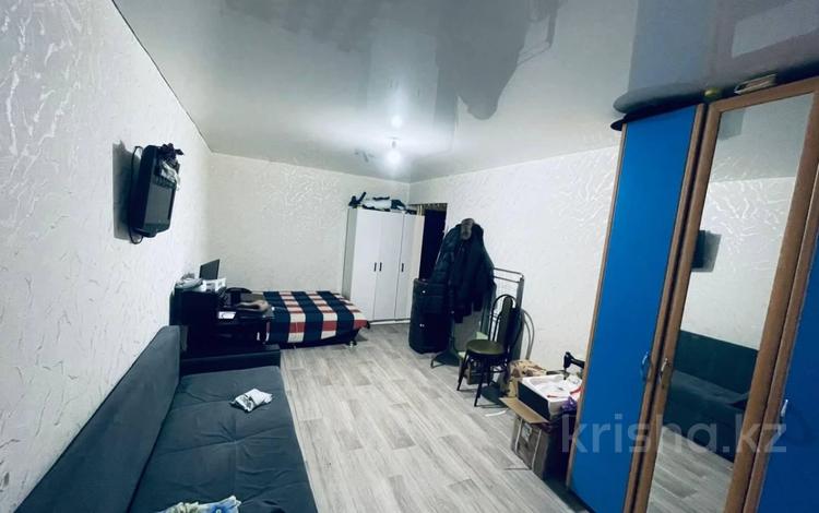 1-комнатная квартира · 30 м² · 3/5 этаж, валиханова 112 за 10.4 млн 〒 в Костанае — фото 2