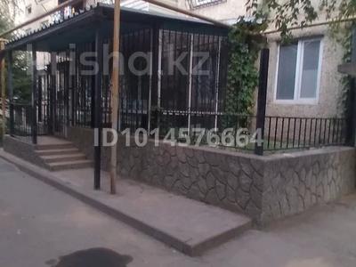 3-комнатная квартира · 100 м² · 1/5 этаж, Абая 1а — Маг. Ольга за 250 000 ₸ в 