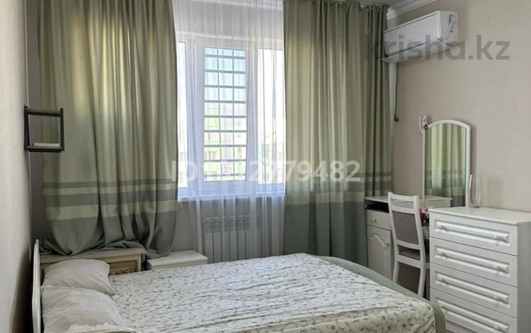 3-комнатная квартира · 74 м² · 8/9 этаж, мкр Шугыла 341/3к8 за 46 млн ₸ в Алматы, Наурызбайский р-н — фото 2