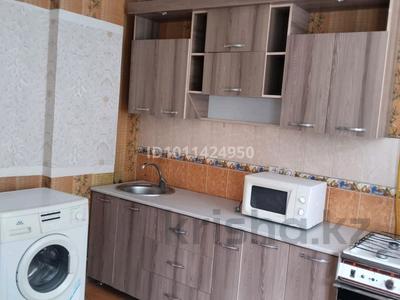 3-бөлмелі пәтер · 70 м² · 4/5 қабат, мкр Жетысу-4, Касым Шарипова 17 — Саина Райымбека, бағасы: 299 999 ₸ в Алматы, Ауэзовский р-н