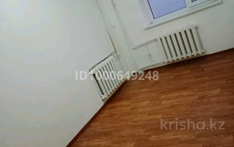4-бөлмелі пәтер · 90 м² · 3/9 қабат, Мерей 1, бағасы: 130 000 ₸ в  — фото 2