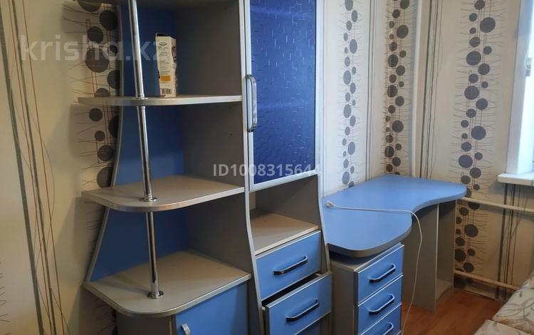 2-бөлмелі пәтер · 54 м² · 4/5 қабат, Станционная 26в — Вгсч, бағасы: 7.5 млн ₸ в Шахтинске — фото 3