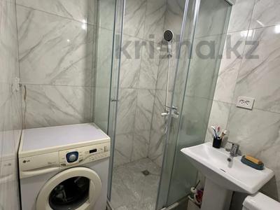 1 комната · 30 м² · 5 этаж, Жангильдина 10 за 30 000 〒 в Шымкенте, Аль-Фарабийский р-н