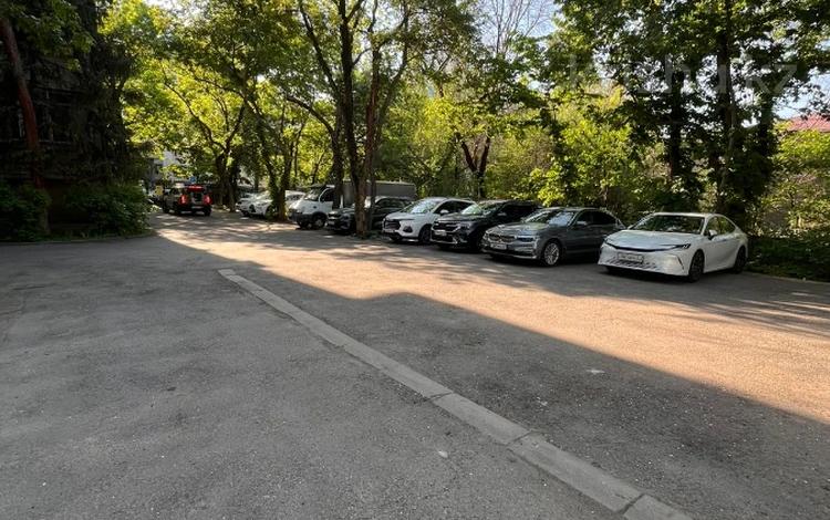 5-комнатная квартира · 130 м² · 5/5 этаж, Кабанбай Батыра — ЛУЧШЕЕ ПРЕДЛОЖЕНИЕ !!!! за 127 млн ₸ в Алматы, Медеуский р-н — фото 2