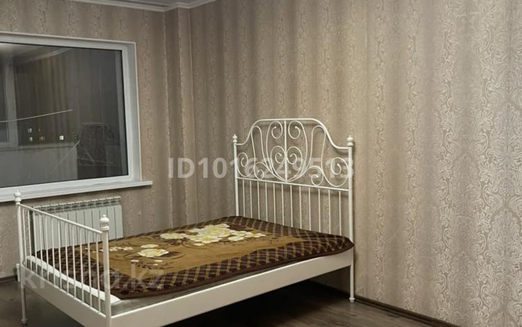 2-комнатная квартира · 69 м² · 9/16 этаж, мкр Юго-Восток 60 — Шахтеров 60 за 200 000 ₸ в Караганде, Казыбек би р-н — фото 2