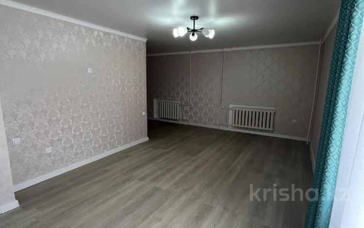 3-бөлмелі пәтер, 88 м², 2/5 қабат, Габдуллина 59, бағасы: 20.4 млн 〒 в Кокшетау — фото 3